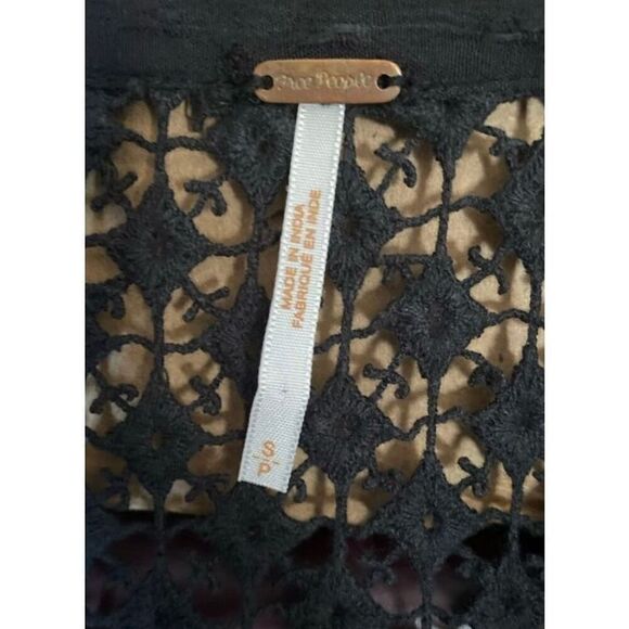 Free people, long sleeve, black crocheted button up BoHo blouse S/SM - Picture 4 of 5